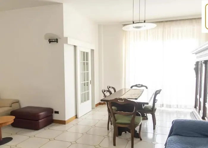 House Ragusa 22 Too- Tuscolana Apartment Rom